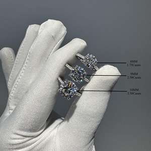 แหวนหมั้นมอยซาไนต์ • แหวนเพชรโมอิสซาไนต์ทรงกลม 3.5 กะรัต • แหวนเคลือบทองพรีเมียม • ดีไซน์แบบ Cathedral + สายรัดแบบซ่อน - Product Image 6