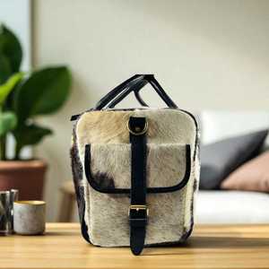 กระเป๋าเดินทางหนังวัวแท้ลายขนสัตว์ ดีไซน์เนอร์ รุ่น LHTB-0086 สำหรับเดินทางท่องเที่ยวหรือใช้เป็นกระเป๋าถือขึ้นเครื่อง  รับผลิตจำนวนมากแบบ OEM - Product Image 3