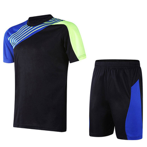 Conjunto de camiseta de fútbol amarilla de manga corta, cuello redondo, poliéster transpirable, unisex, para adultos, de secado rápido, corte ajustado, uniforme de fútbol. - Product Image 4
