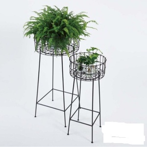 Macetero de Diseño Premium para Interiores y Exteriores con Soporte Metálico con Recubrimiento Negro para Decoración del Hogar y Jardín a Precio de Mayoreo - Product Image 3