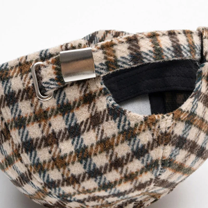 Elegant Waterproof Jersey Fleece Baseball Cap Thick Warm Casual British Retro Style Two-Tone Design for Everyday <b>Holiday</b> Outfits - Product Image 4