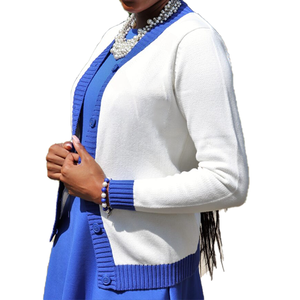 ZPB Fabricant OEM ODM Personnalisé – Cardigan Tricoté Classique Bleu avec Broderie de Patch pour Femme – Vente en Gros de Pulls de Sororité – Fabrication en Vrac Adaptée aux Usines - Product Image 4