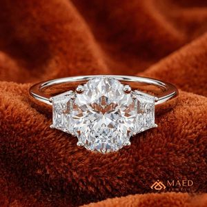 Bague à trois pierres en moissanite pour femme, couleur or rose, bijoux de fiançailles et d'anniversaire, élégante pour un usage quotidien, style luxueux - Product Image 4