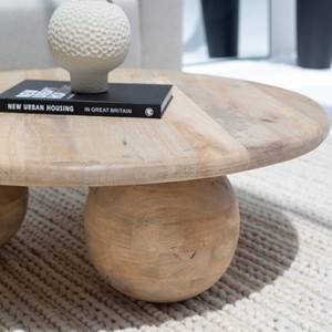 Table basse en bois ultra-ronde Vandana Astra pour salon moderne et décor contemporain - Product Image 5