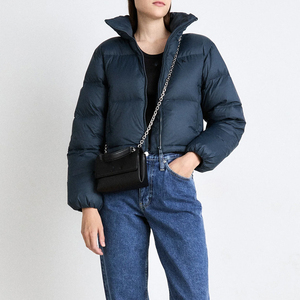 Customize Long Sleeve Cropped Women Puffer Jackets Winter Outdoor Cold Weather Lightweight Insulated Quilted Puffer Coat - Product Image 2