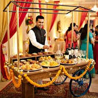 Dernier designer indien fabriqué à la main Hôtels et restaurants Style Display Trolley Vegetable Iron Wooden Tela