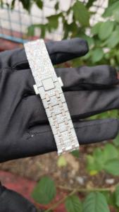 Reloj de Lujo Redondo para Hombre, Completamente Cubierto de Diamantes Moissanite - Product Image 6