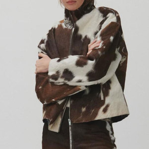 Chaqueta de Cuero Vacuno Premium con Pelo, Acabado Natural, Material Suave y Cómodo, Prenda Exterior Duradera y Elegante, Ideal para Todas las Estaciones - Product Image 4