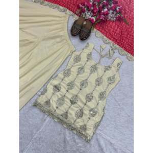 Conjunto de traje bordado elegante para mujer con trabajo de secuencia de codificación único - Product Image 5