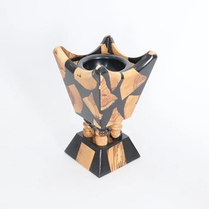 Brûleur d'encens et porte-encens artistique en bois d'acacia Oud Noble et résine pour un style d'intérieur arabe sophistiqué - Product Image 3
