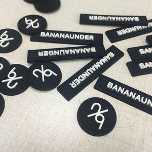 Patch en caoutchouc PVC souple personnalisé de haute qualité, badge en silicone avec logo 3D, thermocollant pour vêtements, chaussures, sacs, chapeaux - Product Image 5