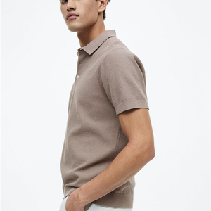 เสื้อโปโลผู้ชายสีพื้น น้ำหนักเบา ดีไซน์ใหม่ พิมพ์โลโก้คุณภาพสูงแบบพรีเมียมตามสั่ง ลดราคา - Product Image 5