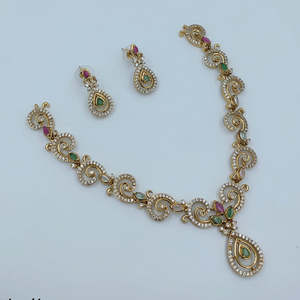JeweleMarket 10575663DGR Parure de collier de créateur avec diamants américains et pierres autrichiennes Pota, en acier, bijoux raffinés pour occasions nuptiales - Product Image 2