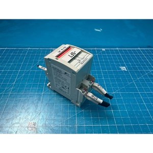 Protecteur de circuit Fuji CP32FM/1 CP32F-M001 d'occasion – Pièces détachées d'équipement semi-conducteur ancien - Product Image 3