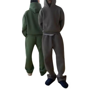 Survêtement élégant pour homme, confortable, durable et léger, parfait pour la salle de sport, la course à pied, le jogging et les tenues décontractées de tous les jours - Product Image 2