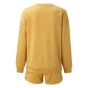 Conjunto de Verano para Mujer 2026: Camiseta de Cuello Redondo con Logotipo Personalizado y Pantalones de Corte Holgado, MOQ Bajo - Product Image 4