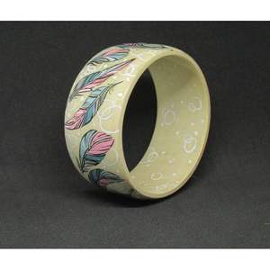 Joyería Étnica Hecha a Mano para Mujer, Brazaletes de Madera Pintados con Estilo, Accesorios de Moda Tradicionales con Cristales - Product Image 4