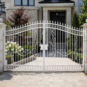 Puerta de Entrada de Hierro Forjado Blanca de Lujo, Puerta Metálica Doble Abatible con Adornos Ornamentados para la Seguridad de la Entrada de la Casa o la Villa - Product Image 1
