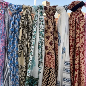 Wholesale Women's Sarong Anti-Bacterial Square Printed Cotton Sarong Lightweight <b>Beach</b> <b>Wrap</b> Floral Cover Breathable Shawl - Product Image 2