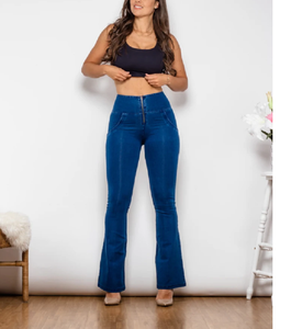 Vaqueros de mujer de tiro alto, corte bootcut, en mezclilla lavada negra y gris vintage - Product Image 4