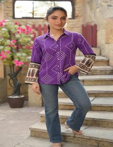 Blusa Morada Ecológica de Rayón Holgada Tallas Grandes Manga Larga con Botones Bordada con Aberturas Cuello en V Casual de Verano - Product Image 4