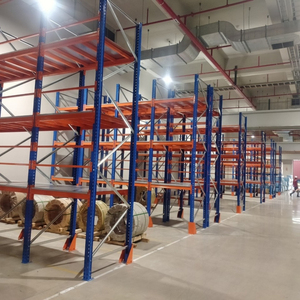 ชั้นวางสินค้าแบบพาเลทแนวตั้งแบบดั้งเดิมของเวียดนาม ยี่ห้อ Viet Mechanical Vietnam Steel ป้องกันการกัดกร่อนด้วยการเคลือบผง 3 ชั้น รับน้ำหนัก 5-25 กก. - Product Image 1
