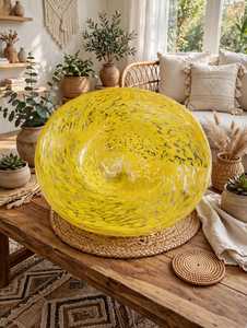 Grand plat de service décoratif en verre pigmenté à motif bohème jaune pour la table à manger et les fêtes à domicile - Product Image 1