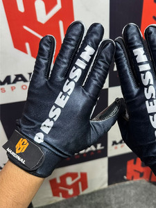 ถุงมือฟุตบอลแบบเต็มนิ้ว รุ่นใหม่ MARGINAL วัสดุ PU พิมพ์ลายแบบ Sublimation กันลื่น สำหรับกิจกรรมกลางแจ้ง ถุงมือกีฬาบุรุษ ถุงมือฟุตบอลทีมชาติอเมริกัน - Product Image 5