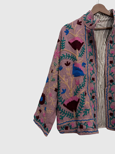Veste en laine brodée à la main à motifs floraux, manches longues, grande taille, col châle, style Prairie Chic, pour l'automne - Product Image 2