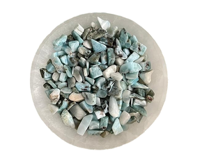 Vente en gros de cristaux de larimar polis et gravés de 3-5 mm, graviers de pierres de guérison en vrac, vert, pour la décoration de la maison et les fêtes chez Amayra Crystals - Product Image 5
