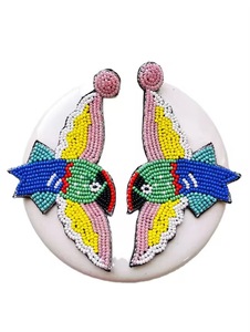 Pendientes Bordados con Cuentas Hechos a Mano CRYSTAL CRAFT, Último Diseño, Hechos en India, Colores Blanco y Azul, Regalo de Aniversario de Bodas - Product Image 2