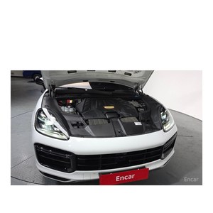 Porsche Cayenne 4.0 Turbo Coupé 2023, 57,532 km, Asientos de Cuero, Volante a la Izquierda, Cámara Trasera - Product Image 5