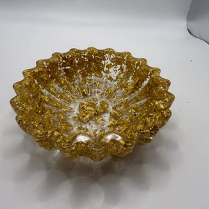 Cuenco de Resina Royal Gold Flake Bowl Imperial Gold Luxe Dish Golden Treasure Regal Shine Art Bowl Pure Gold Essence Platter - Product Image 1