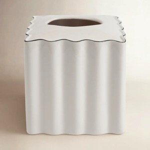 Caja de pañuelos de madera con diseño cuadrado, acabado natural, independiente, para decoración del hogar - Product Image 1