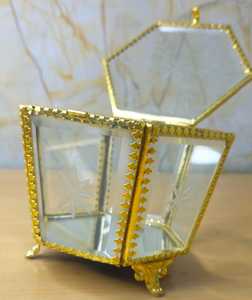 Vintage Gold Hexagonal Glass Jewelry <b>Box</b> | Engraved Star Pattern Decorative <b>Keepsake</b> <b>Box</b> with Ornate Feet for Wedding & Gift - Product Image 4