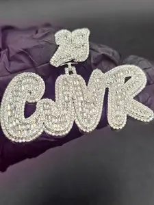 Colgante con letra personalizada, chapado en oro blanco de 14 quilates, moissanita real de corte redondo de 3 quilates - Product Image 2