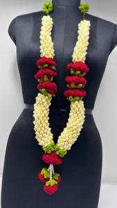 Guirlande florale traditionnelle au crochet faite à la main avec des roses rouges pour mariage, temple, maison, mandir, événements festifs, décoration suspendue - Product Image 4