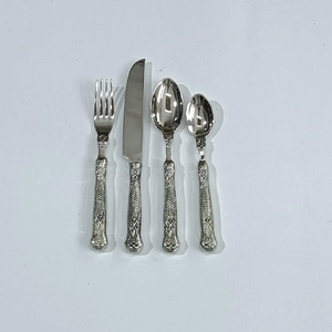 ชุดช้อนส้อมสแตนเลสดีไซน์หรูหราเคลือบทอง ชุดช้อนส้อมเหล็ก ชุดช้อนส้อมทอง - Product Image 5