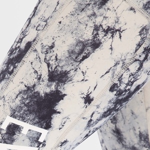 Leggings de yoga sublimés imprimés en tissu polyester léger pour femmes 2026 - Product Image 4