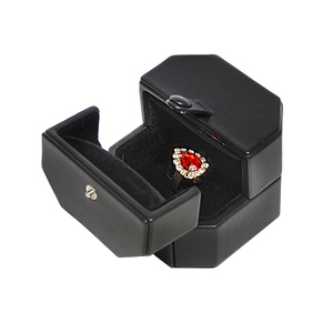 Boîte à bijoux rectangulaire en peau de mouton véritable avec double ouverture, intérieur en daim et finition haut de gamme 75x75x65mm - Product Image 5