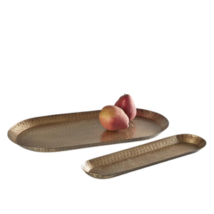 Bandeja de servir oblonga de cobre antiguo martillado con asas de latón fundido, bandeja rectangular de metal para decoración del hogar, cocina o restaurante. - Product Image 3