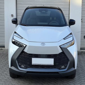 Toyota C HR 2.0 Hybrid FWD Teamplayer Compact SUV Automatic Petrol Electric Hybrid Left Hand Drive - Product Image 2