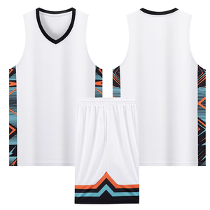 Uniforme de basket-ball personnalisé de haute qualité – Maillot et short d'équipe sublimés 100 % polyester - Product Image 3