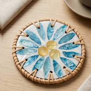 AG Elements - Posavasos Decorativos de Resina Epoxi Hechos a Mano con Perlas de 8 mm y Borde de Caña, 4 Pulgadas |   Antideslizante y Resistente al Calor - Product Image 5