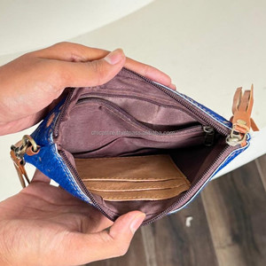 Fabricants Vente en gros de sacoches métalliques en cuir de vachette pour femmes, sacs pour téléphone portable, sacoches à bracelet, cadeaux pour dames - Product Image 6