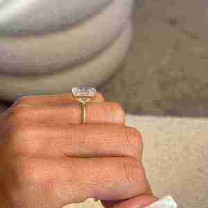 Bague de luxe en or massif 14K plaqué rhodium avec diamant de laboratoire taille émeraude 6 carats, couleur E, pureté VVS, certifié IGI, pour femme, idéale pour fiançailles, mariage ou soirée - Product Image 5