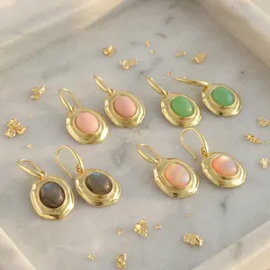 Boucles d'oreilles tendance bohèmes en laiton plaqué or 18 carats avec labradorite naturelle, style chic et minimaliste, vente en gros - Product Image 5