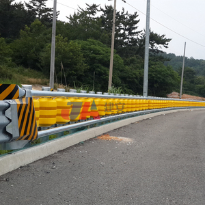 Barriere a tamburo conformi al certificato CE per applicazioni mediane e su strada ad alta resistenza all'impatto barriera a rulli - Product Image 2