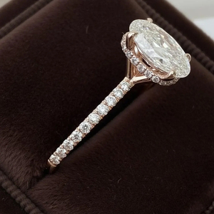 Hermoso Anillo de Compromiso de Moissanita con Halo Oculto, Anillo Nupcial de Plata Esterlina 925, Anillo de Promesa, Regalo de Aniversario, Solitario Ovalado - Product Image 2