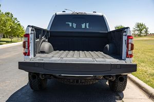 Camionnette Ford F-150 Raptor R 2023 d'occasion, sans bosse, prête à être expédiée - Product Image 6